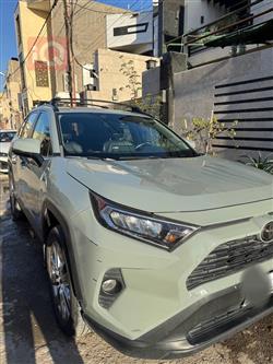 تۆیۆتا ڕاڤ 4